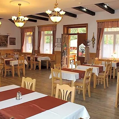 Encian Hotel 3*