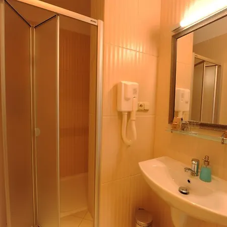 Encian 3*