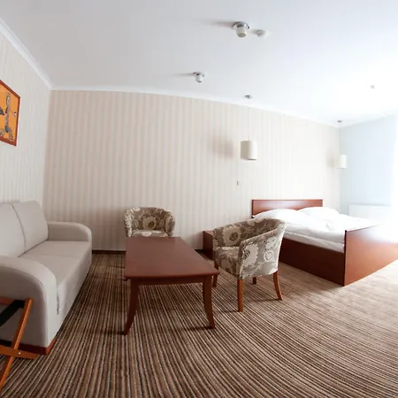 Hotel Encian 3*